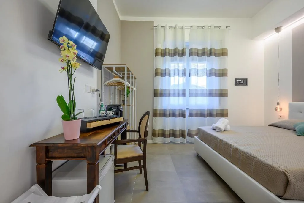 Standard Double Room — La Cattedrale