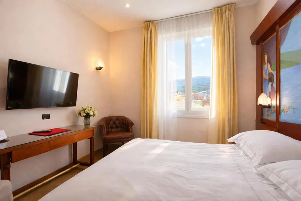 Camera Matrimoniale Standard — LVG Hotel Collection – Grand Hotel Mediterranee