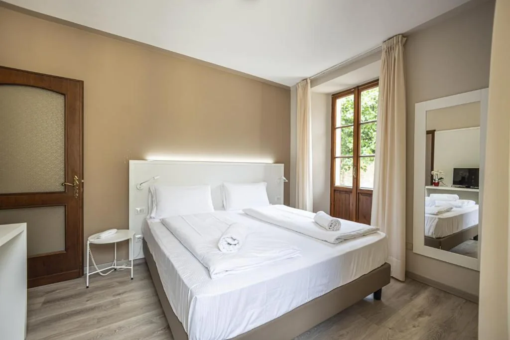 Standard Double Room — LVG Hotel Collection – Il Portico