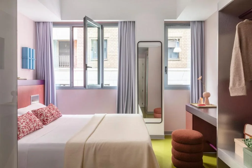 Standard Double Room — Moderno Hotel Roma – Adults Only