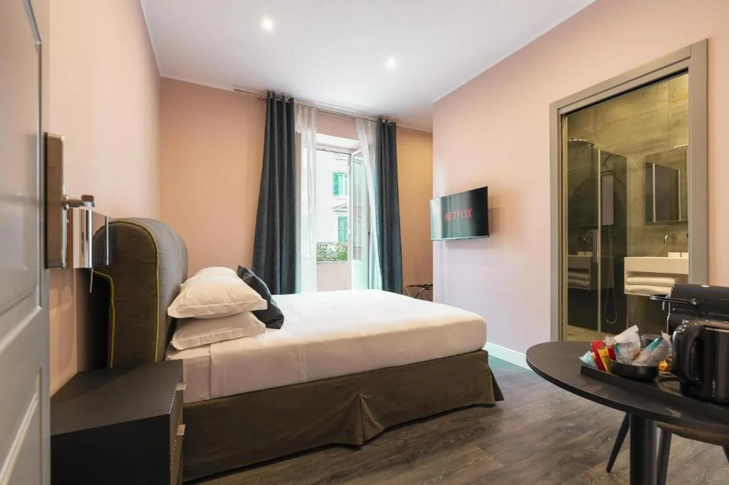 Camera Matrimoniale Standard — My Rooms in Vatican City