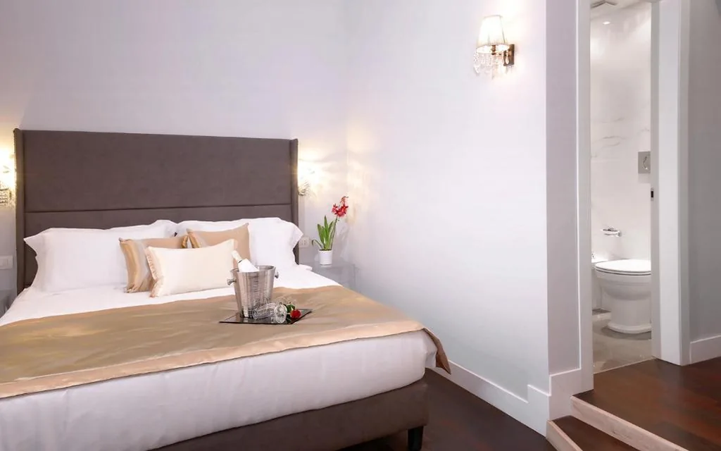 Standard Double Room — Piazza di Spagna Suite de Charme