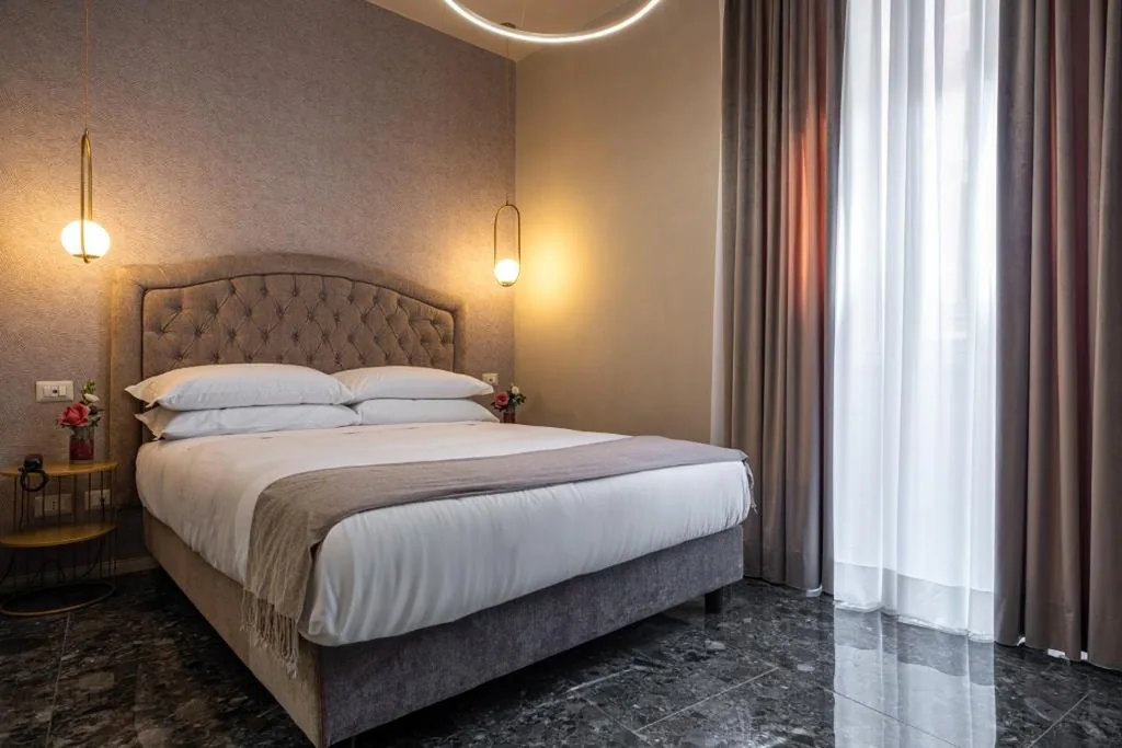 Standard Double Room — Roma suite hotel
