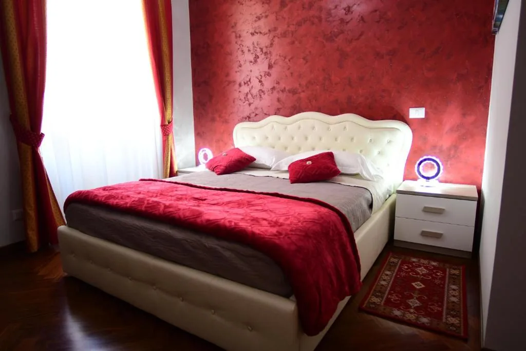 Standard Double Room — Royal Termini