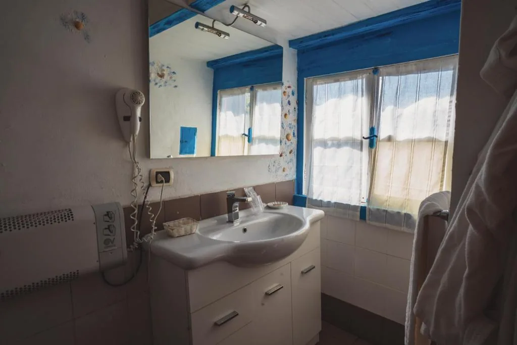 Standard Double Room — Stella Maris Resort