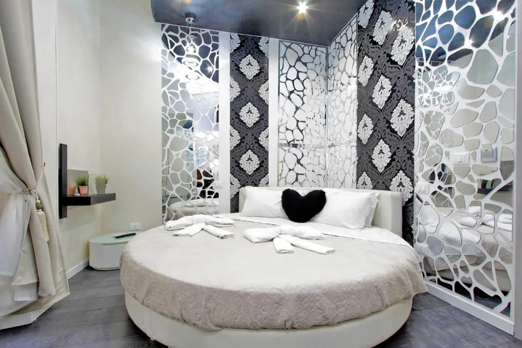 Camera Matrimoniale Standard — Suite Paradise Rome Guest Rooms