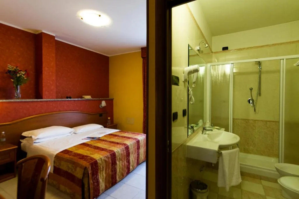 Camera Matrimoniale Standard — Vald Hotel
