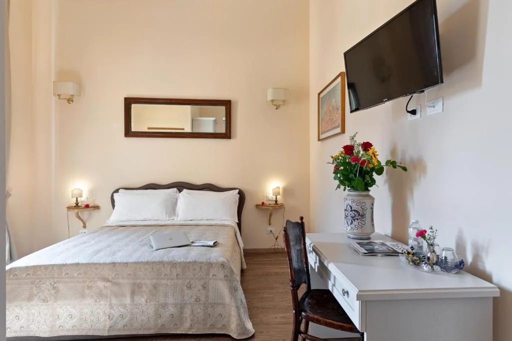 Camera Matrimoniale Standard — Vatican Domus Luxury Rooms