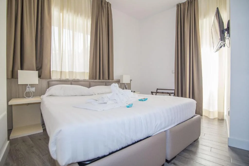 Camera Matrimoniale Standard — Vatican Relais Rome Suite
