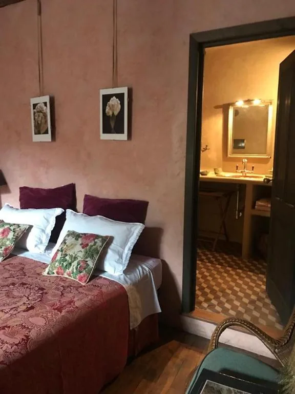 Standard Double Room — Via Col Tempo