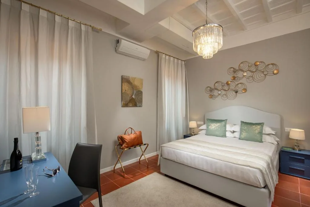 Superior Double Room — Belsiana House