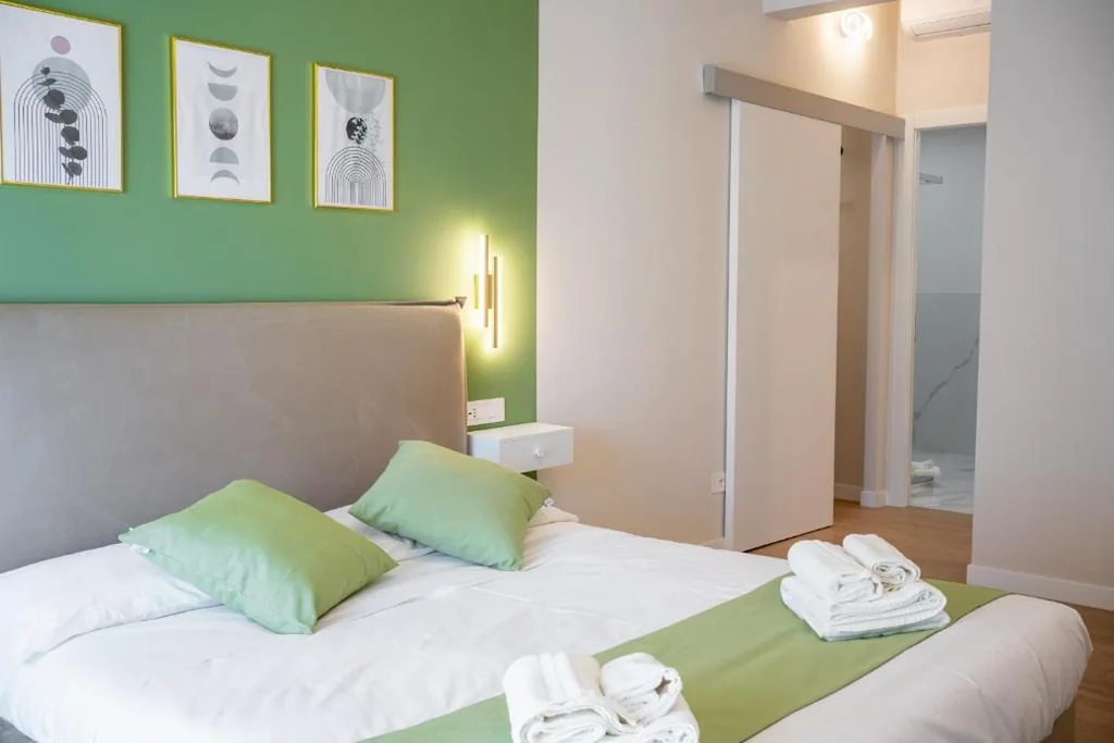 Camera Matrimoniale Superior — C&P Luxury Guest House Rome