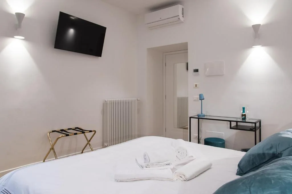 Superior Double Room — Colosseum suites by Glen