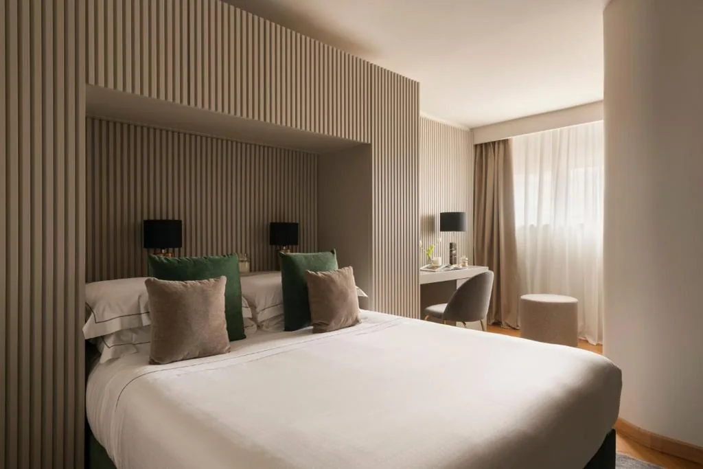 Superior Double Room with Terrace Access — Palazzo Venere