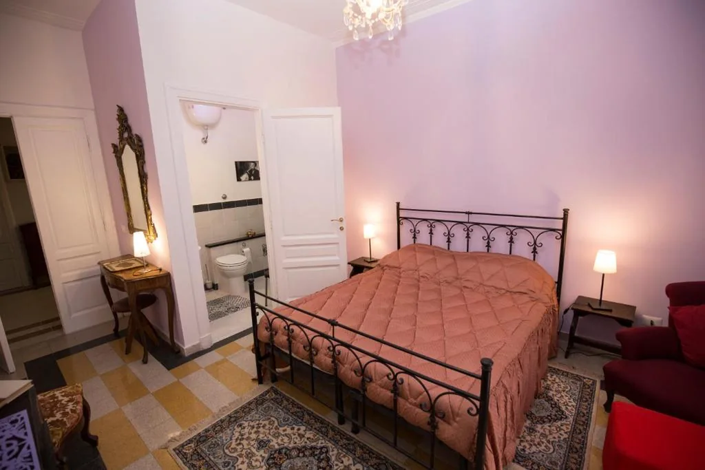 Camera Matrimoniale Superior con Bagno Privato e Vista Città — Giubiliana