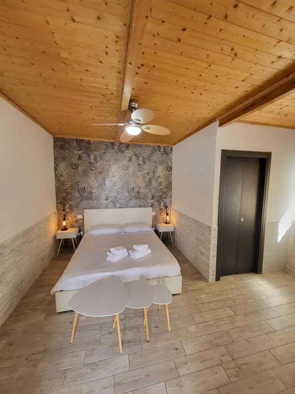 Superior Double Room with Private Garden - Separate Building — Albachiara Guest House