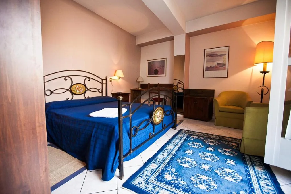 Superior Double Room with Terrace — Hotel Rainero
