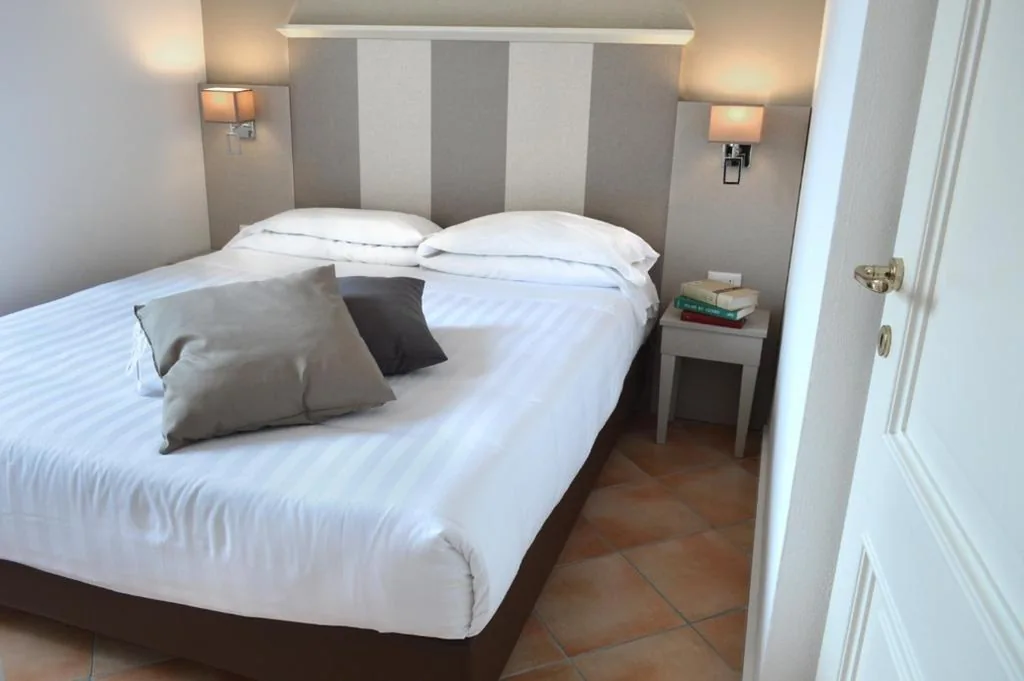 Superior Double Room with Sea View — Hotel Gajeta