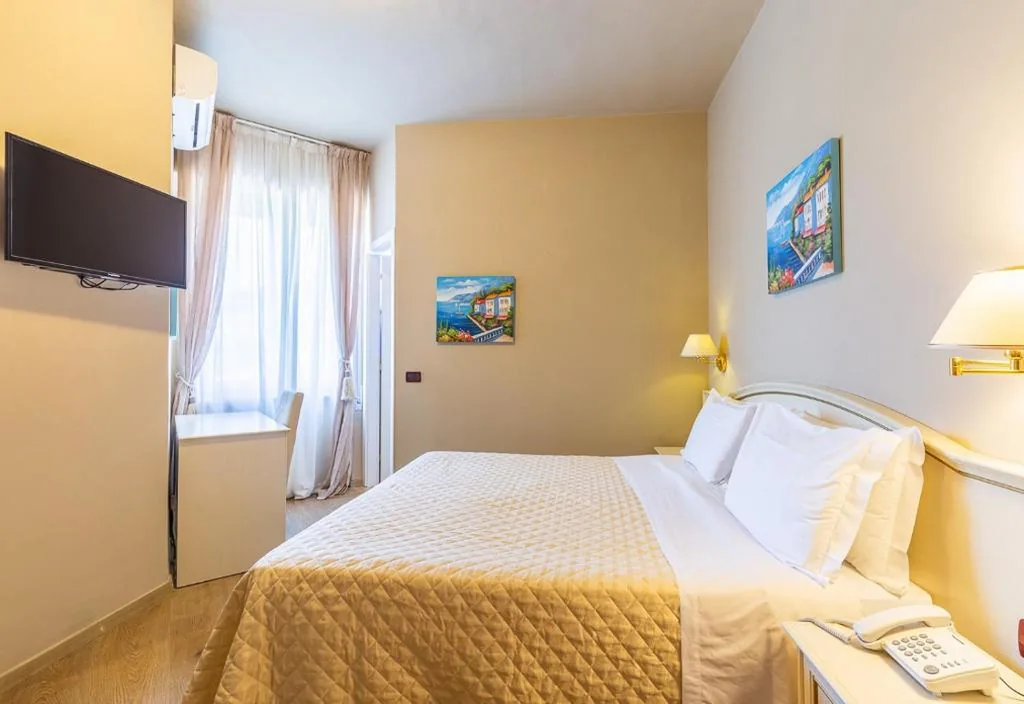 Superior Double Room with Sea View — Hotel Rosa Dei Venti