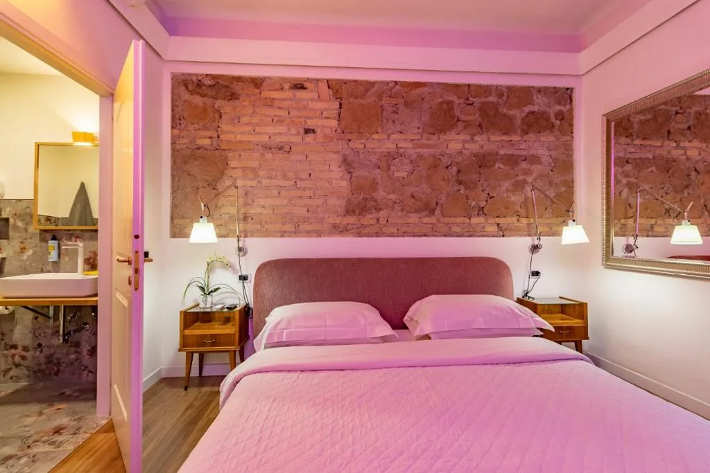 Camera Matrimoniale Superior — DAB Guest House