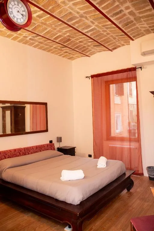 Superior Double Room — Dillo Suites