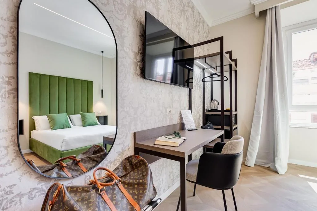 Camera Matrimoniale Superior — Dionigi 43 Private Suites by Premium Suites Collection