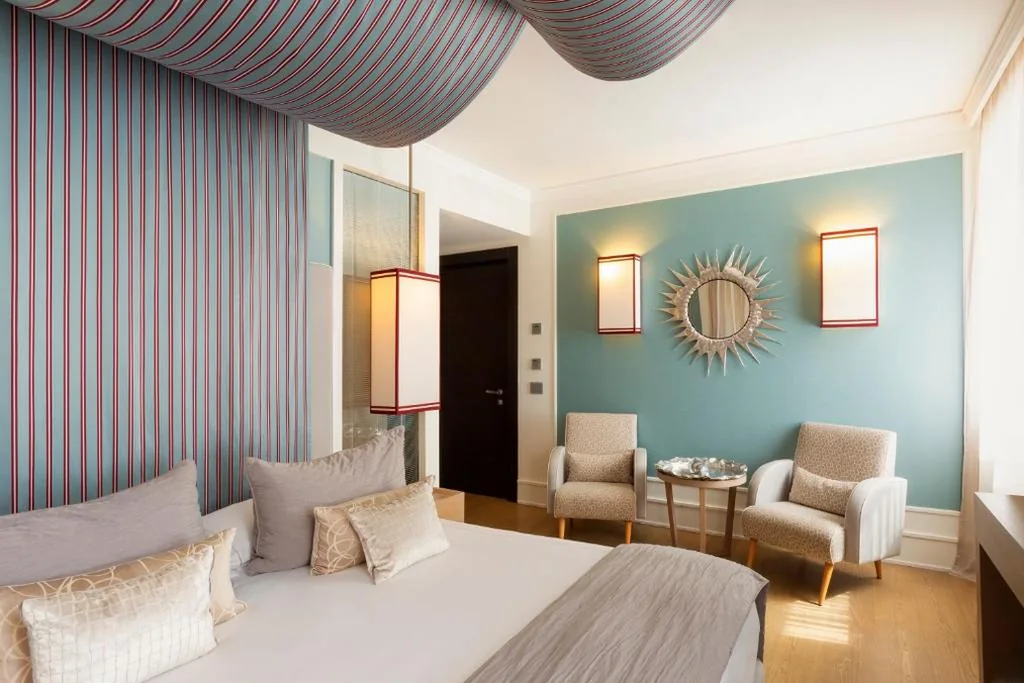 Superior Double Room — Eight Hotel Paraggi