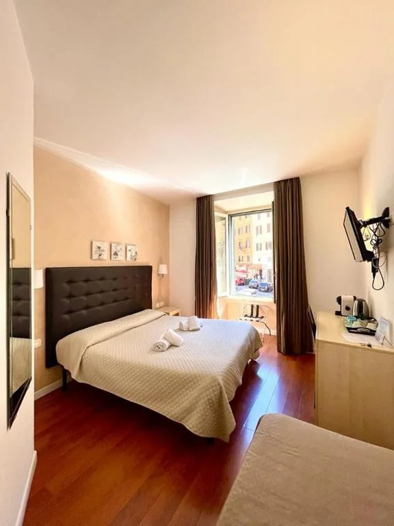Superior Double Room — Elle Cavour Guest House