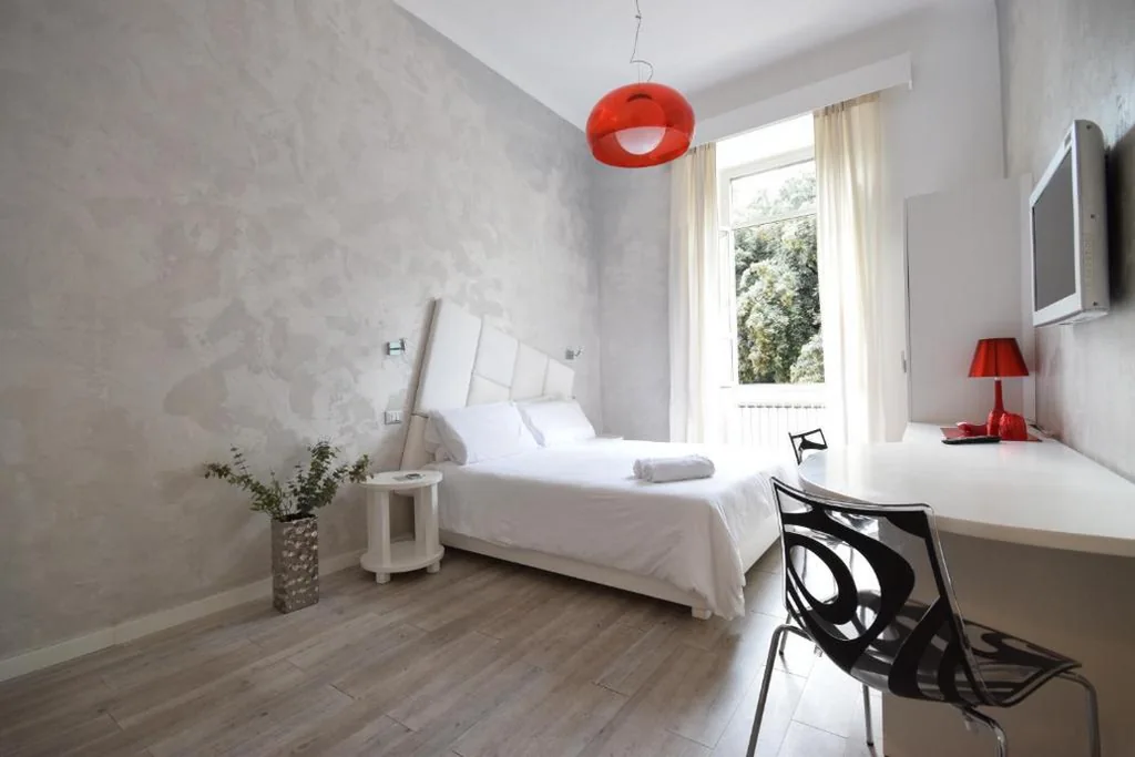 Superior Double Room — EverRoma guesthouse
