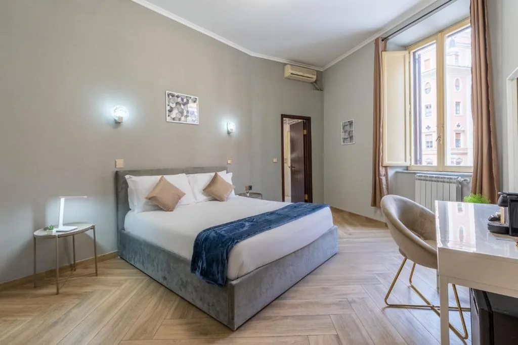 Superior Double Room — Giusi Rooms – Aetheria Esquilinus Guesthouse