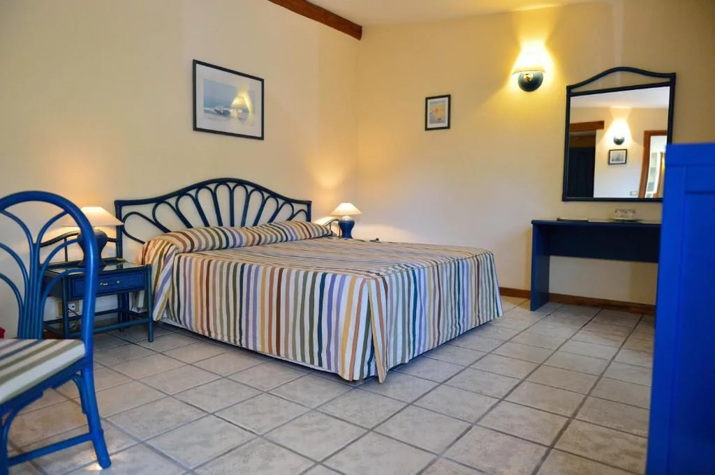 Superior Double Room — Hotel Acquasanta