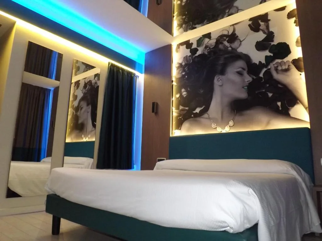 Superior Double Room — Hotel Camelia