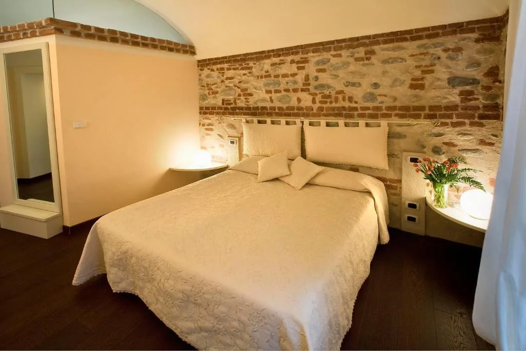 Superior Double Room — Hotel Cascina Di Corte