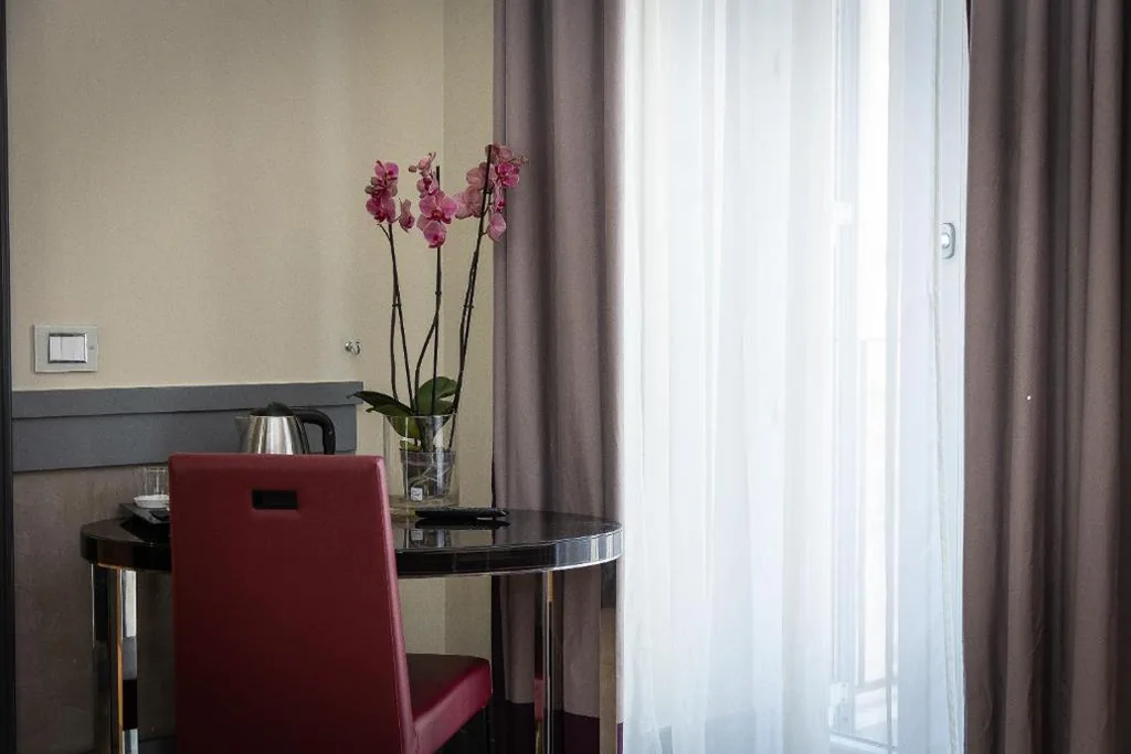 Superior Double Room — Hotel Castellino Roma