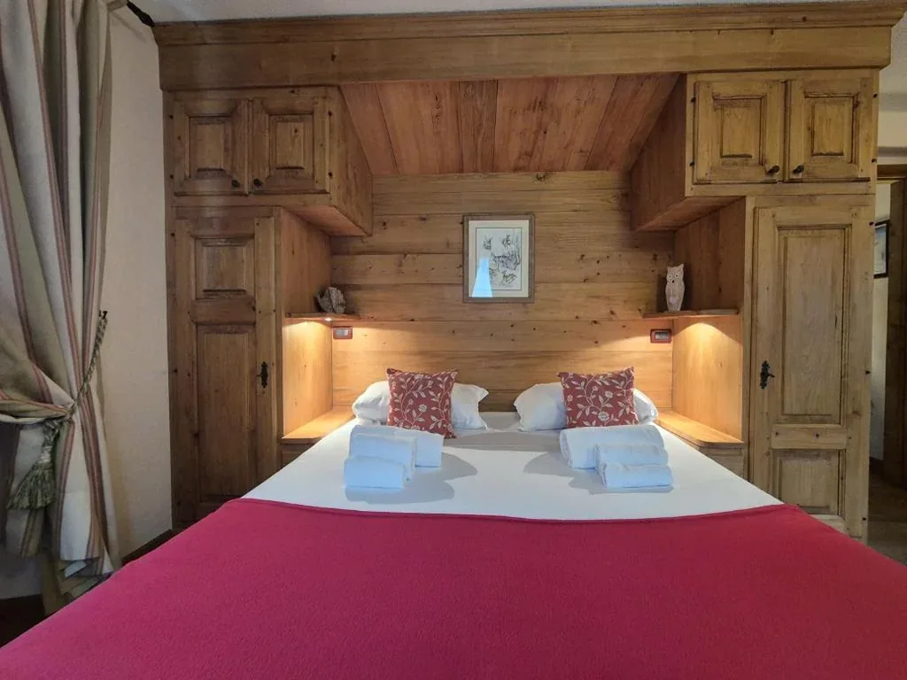 Superior Double Room — Hotel Dente Del Gigante