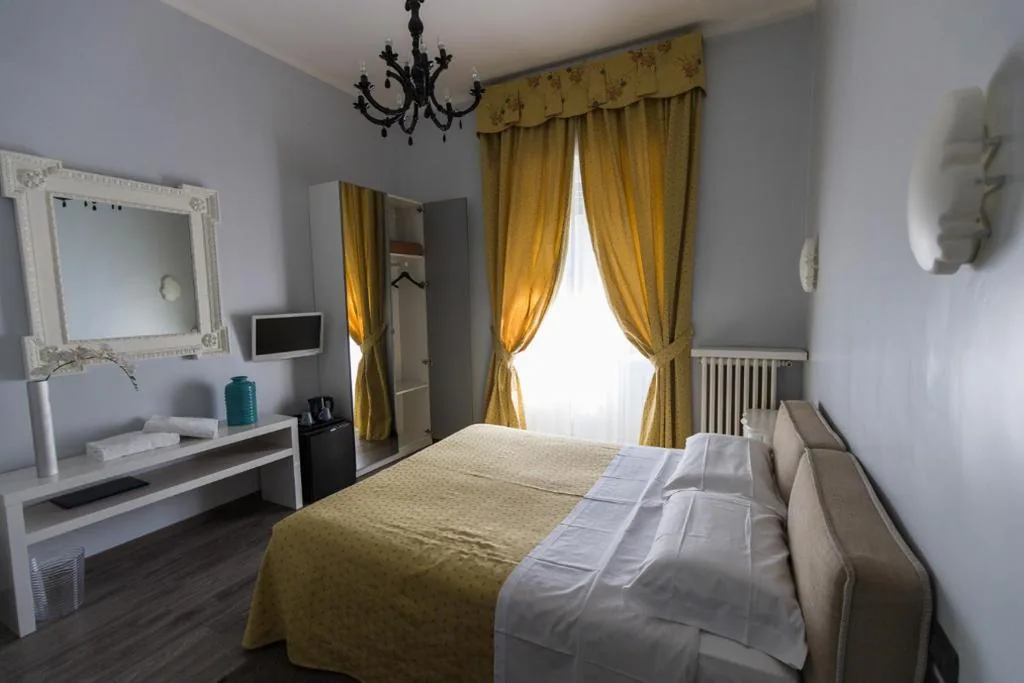 Superior Double Room — Hotel Ponte Sassi