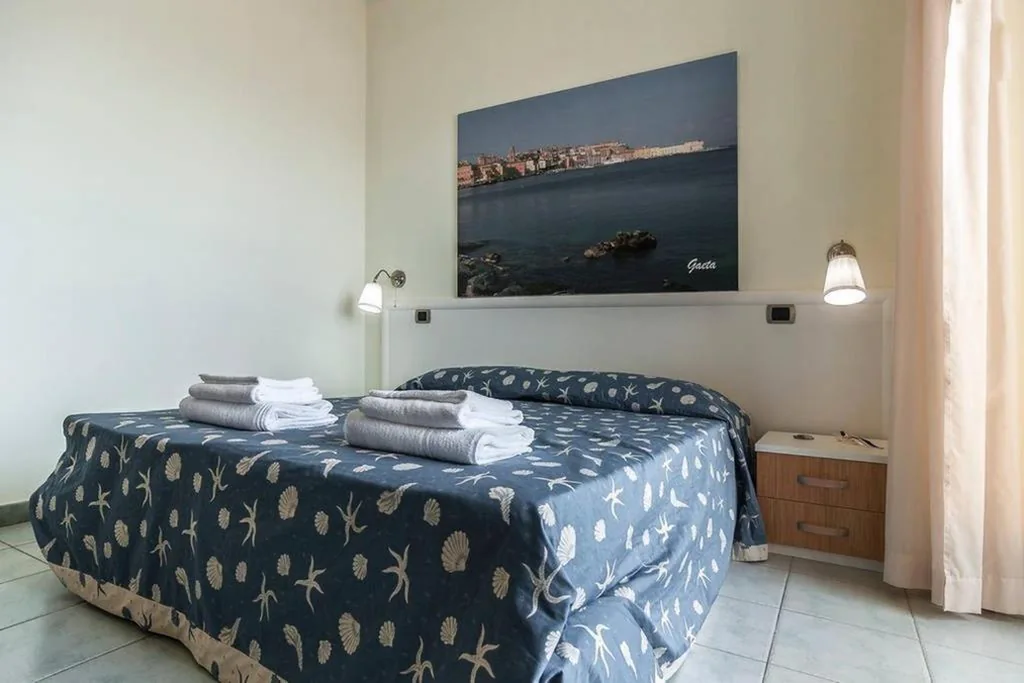 Camera Matrimoniale Superior — Hotel Tirreno Formia