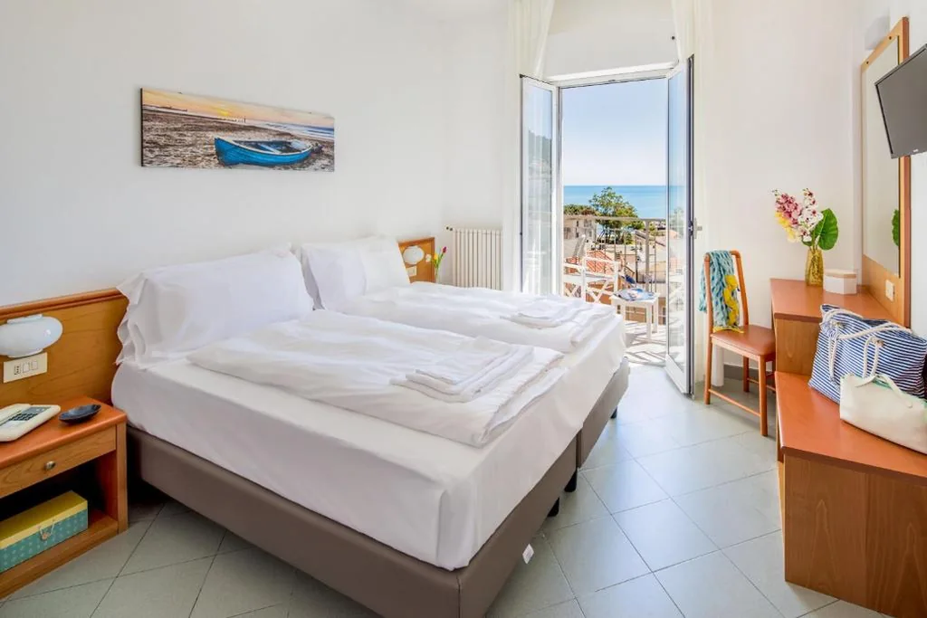 Camera Matrimoniale Superior — Hotel Tritone