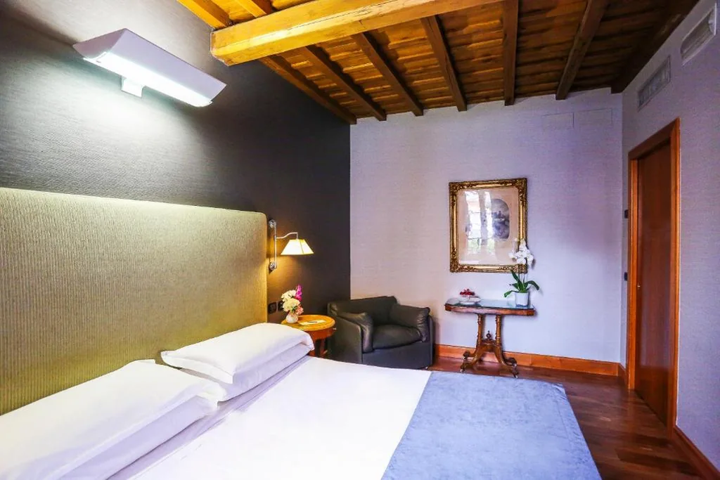 Superior Double Room — Hotel Valadier