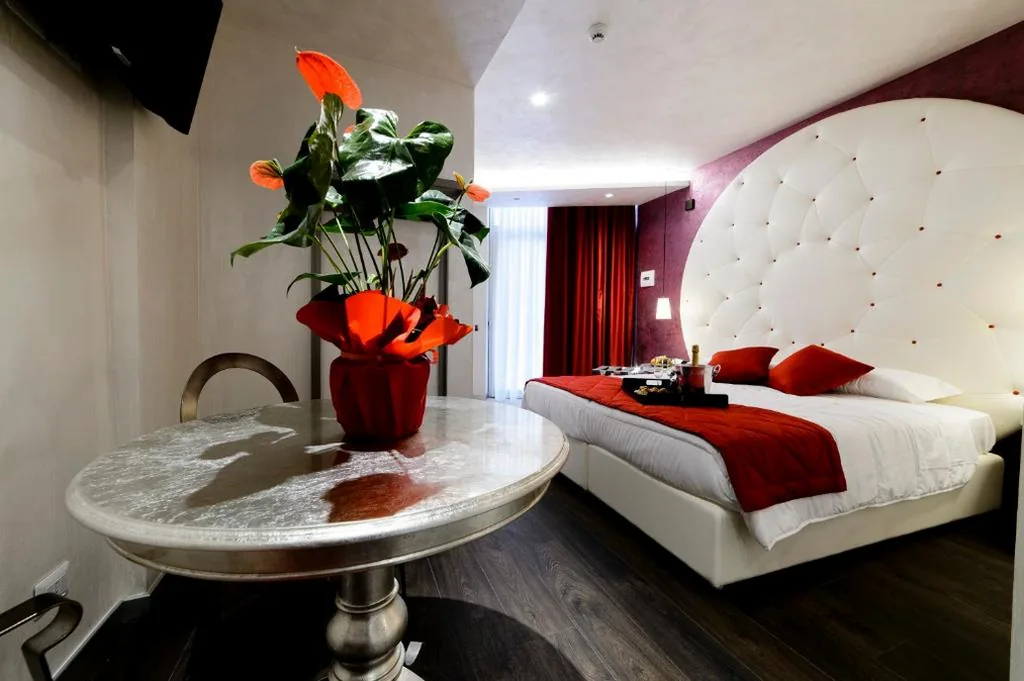 Superior Double Room — Hotel Vespasiano