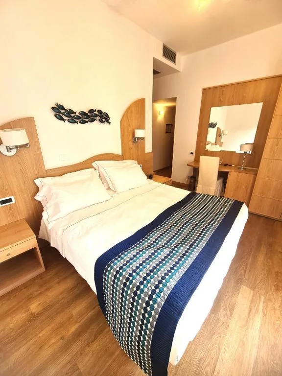 Superior Double Room — Hotel Zurigo