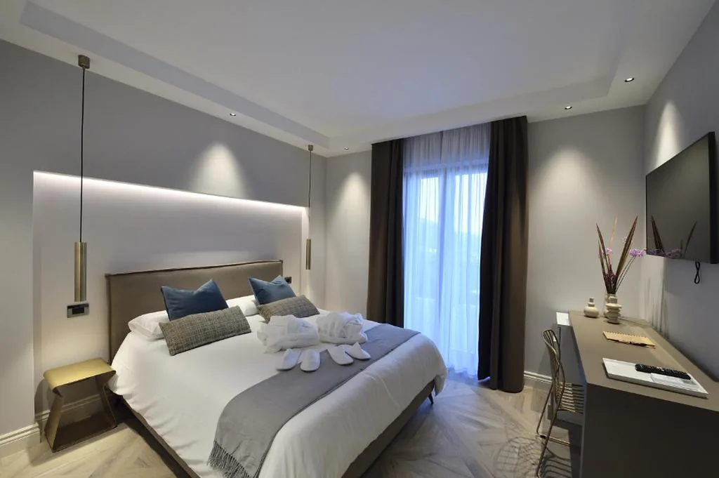 Superior Double Room — La Dependance Luxury Bed and Breakfast