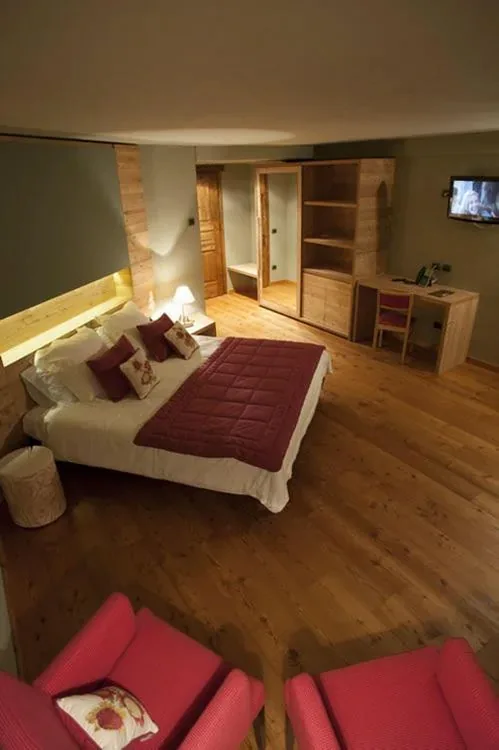 Camera Matrimoniale Superior — La Madonnina Del Gran Paradiso Wellness Hotel