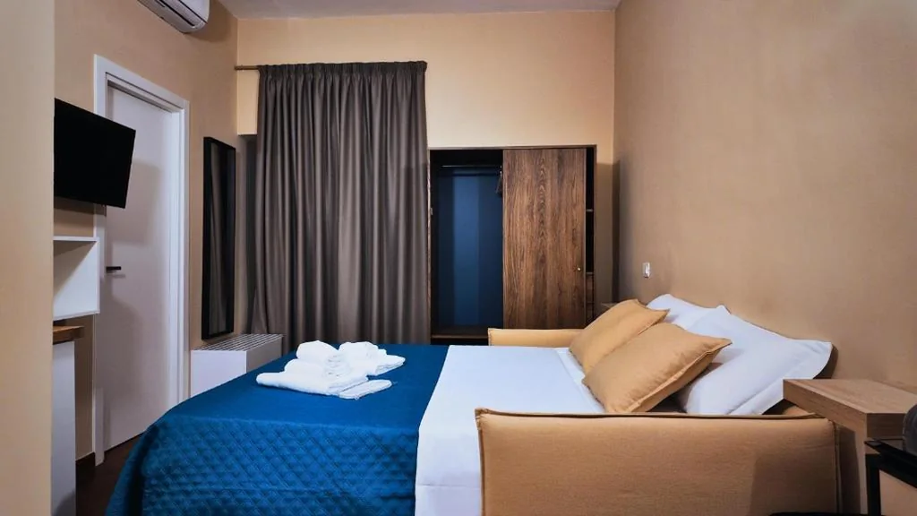 Superior Double Room — Le Vie di San Pietro Guest House