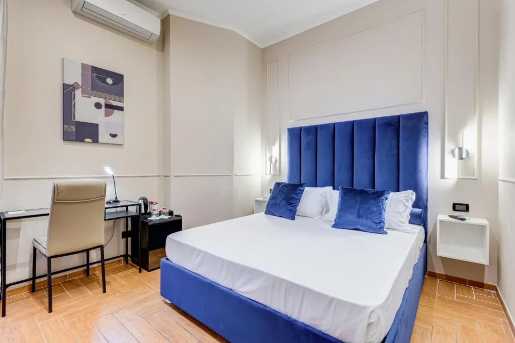 Superior Double Room — Muzio 48 Private Suites by Premium Suites Collection