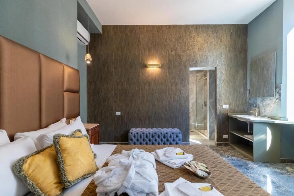 Camera Matrimoniale Superior — Piazza di Spagna 51 Luxury guest house