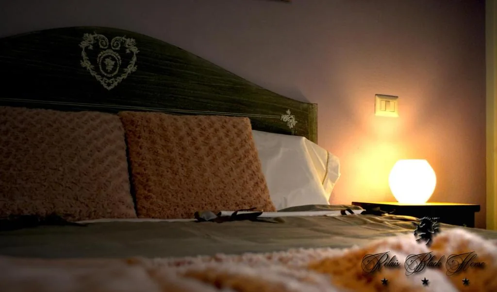 Superior Double Room — Relais Black Horse