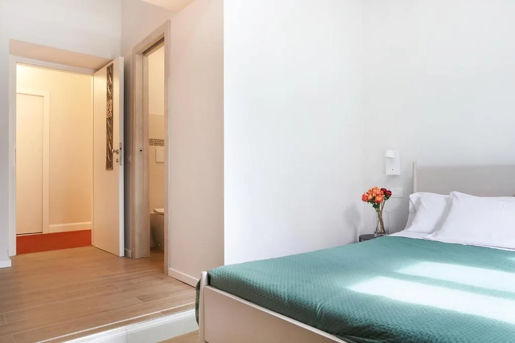 Superior Double Room — Reyes Suite & Rooms