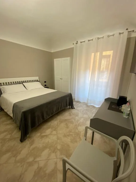 Camera Matrimoniale Superior — ROMA PARADISO GUEST HOUSE