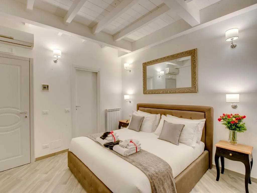 Superior Double Room — Roma Suites Navona